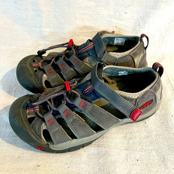 Boys Keen Blue Waterproof Water Shoes Boys Size 5 - Picture 9 of 9